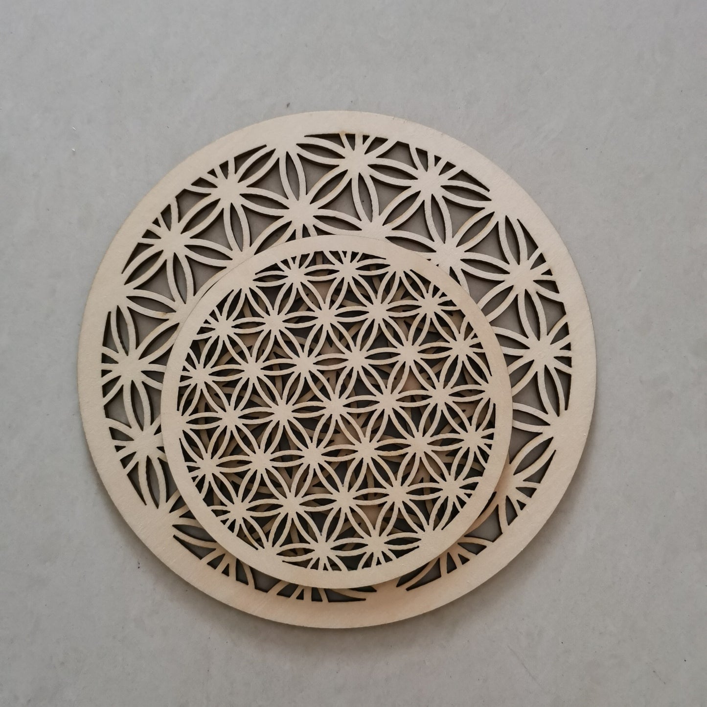 10 piece 'Flower Of Life' Wood coasters